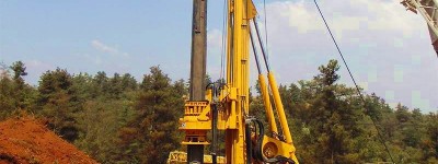 旋挖钻机安全操作规程安装视频（旋挖钻机安全技术操作规程）